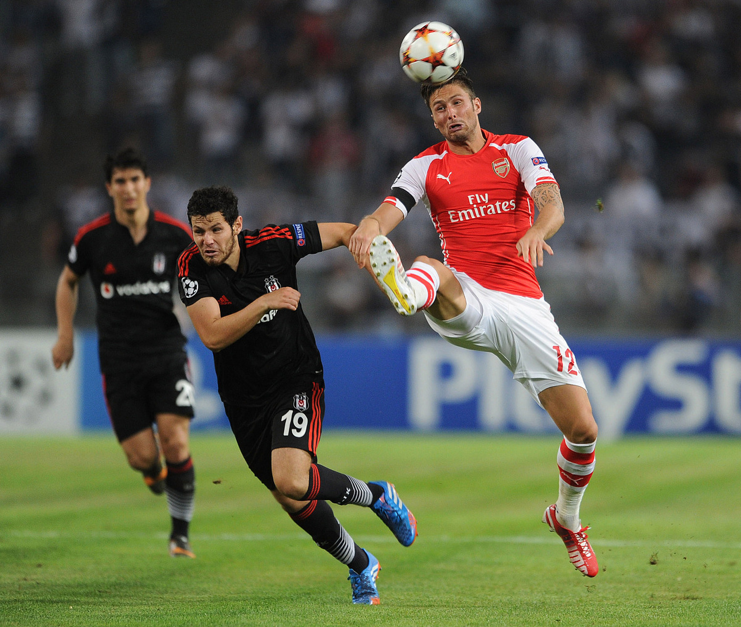 开云体育中国官网-关于水晶宫主场战胜阿森纳，告别连败的信息