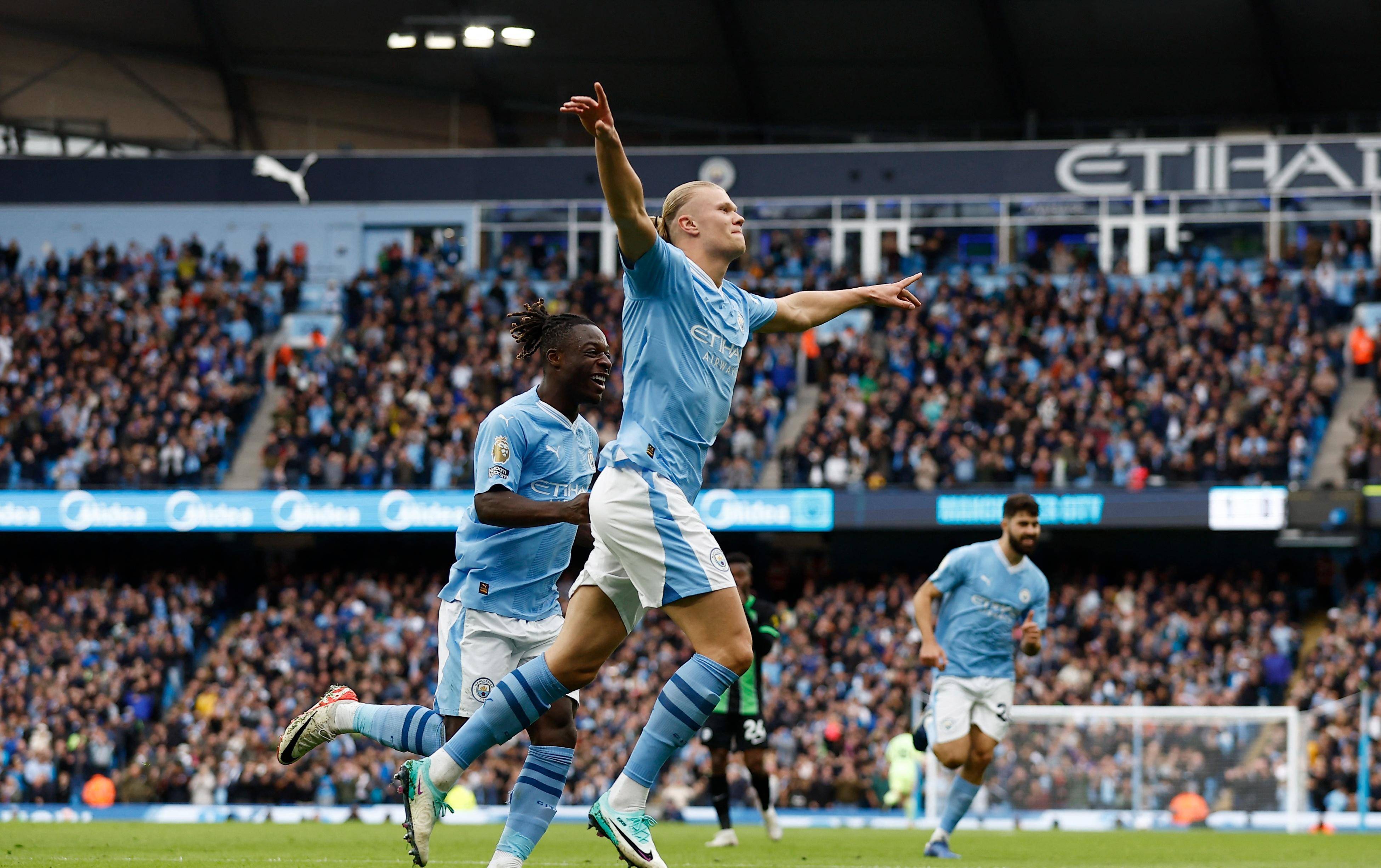 关于曼城大胜晋级,冠军呼之欲出的信息 关于曼城大胜晋级,冠军呼之欲出的信息