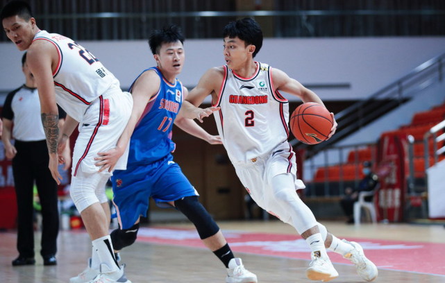 包含江西男篮一路领先，轻松胜出的词条