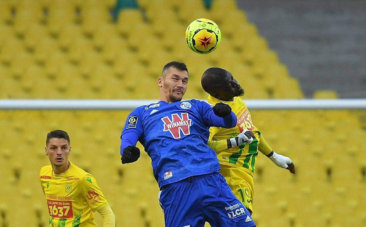 包含斯特拉斯堡客场战胜尼斯,露出晋级希望的词条 包含斯特拉斯堡客场战胜尼斯,露出晋级希望的词条