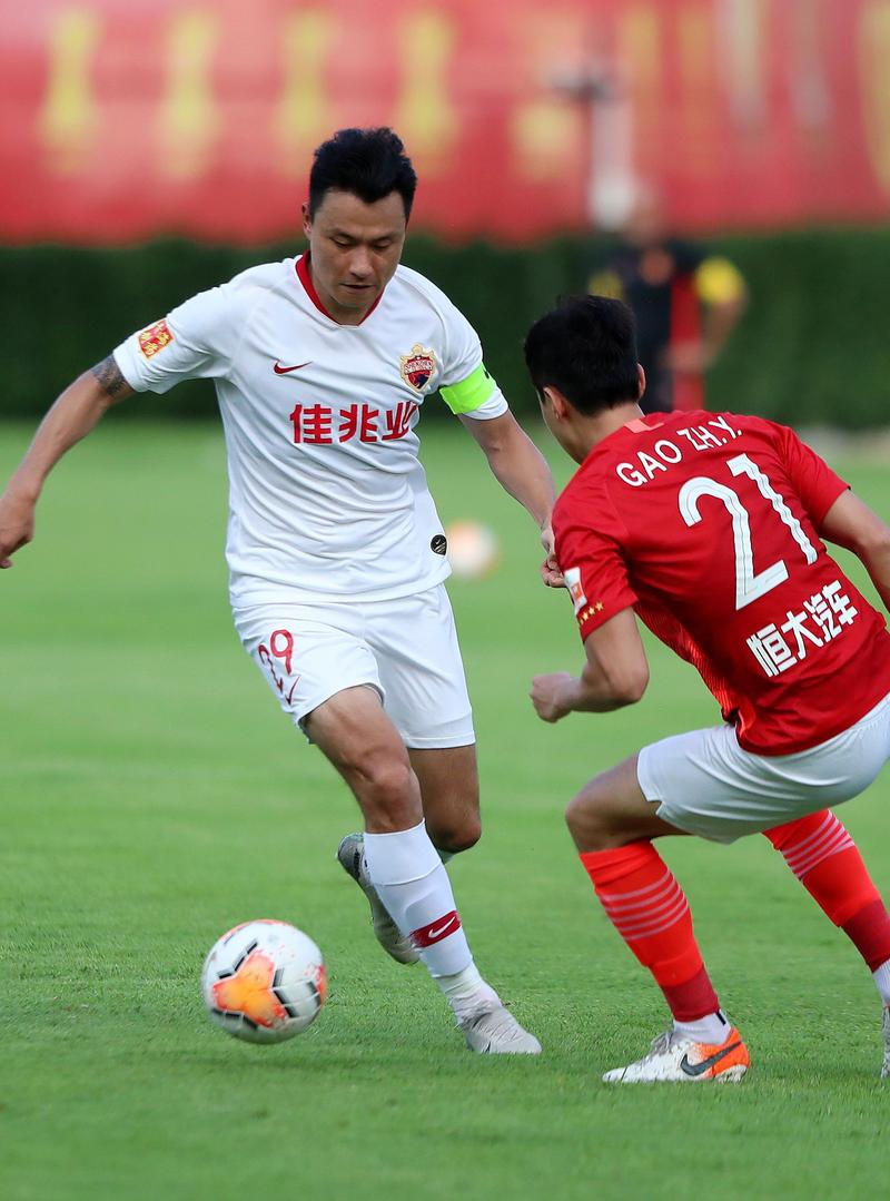 开云体育官网-圳佳兆业战平南昌药都，保持不败战绩的简单介绍