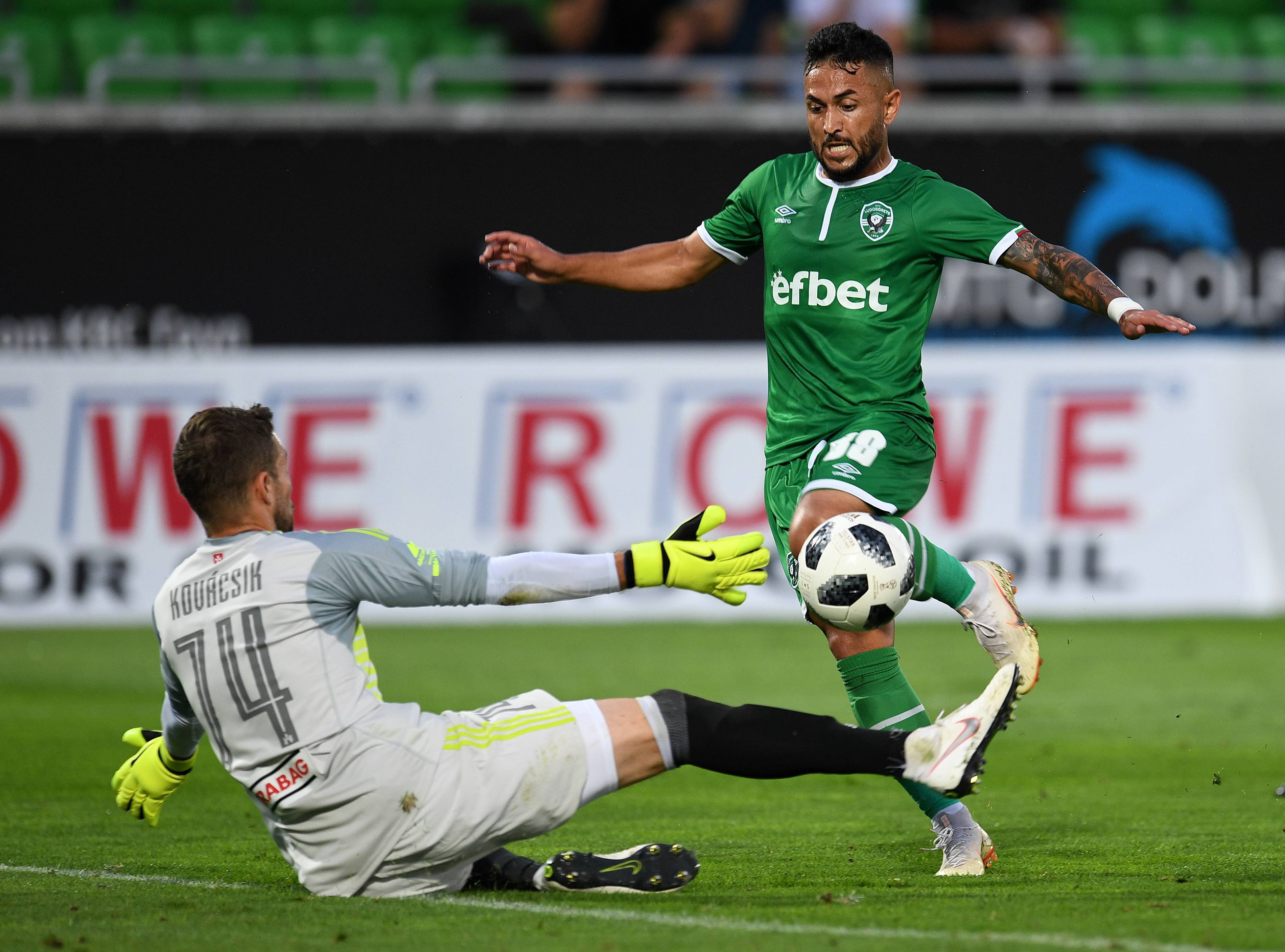 尤文图斯迎战曼城，名将实战